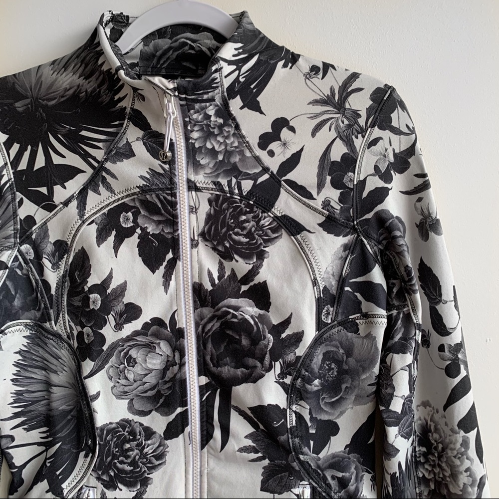 LULULEMON | Forme II Brisk Bloom | Sz 8 - Picture 8 of 11